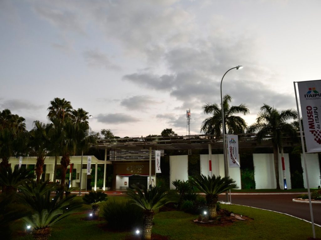Museo de ITAIPU Tierra Guaraní